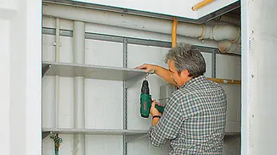 Nischenregal selbst bauen