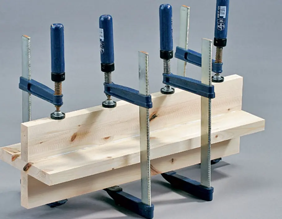 Esstisch mit Mittelfuß selber bauen Tisch mit Mittelfuß