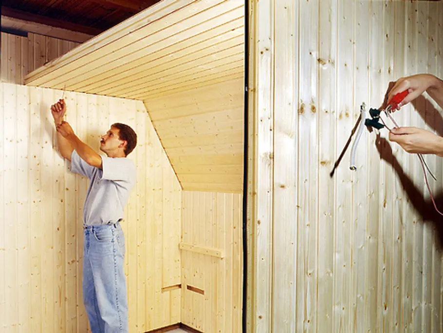 Bausatz für die Sauna: Schritt 9 von 11 Sauna in Dachschräge