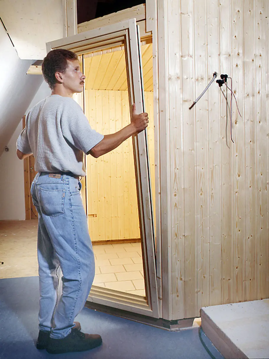 Bausatz für die Sauna: Schritt 10 von 11 Sauna in Dachschräge
