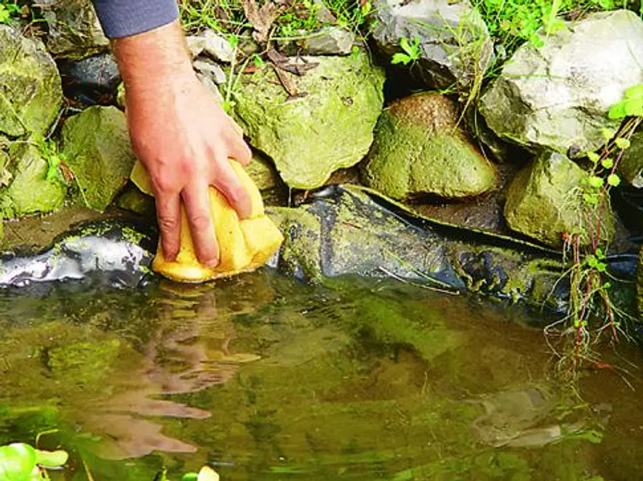 Teichfolie kleben: Schritt 2 Teichfolie kleben