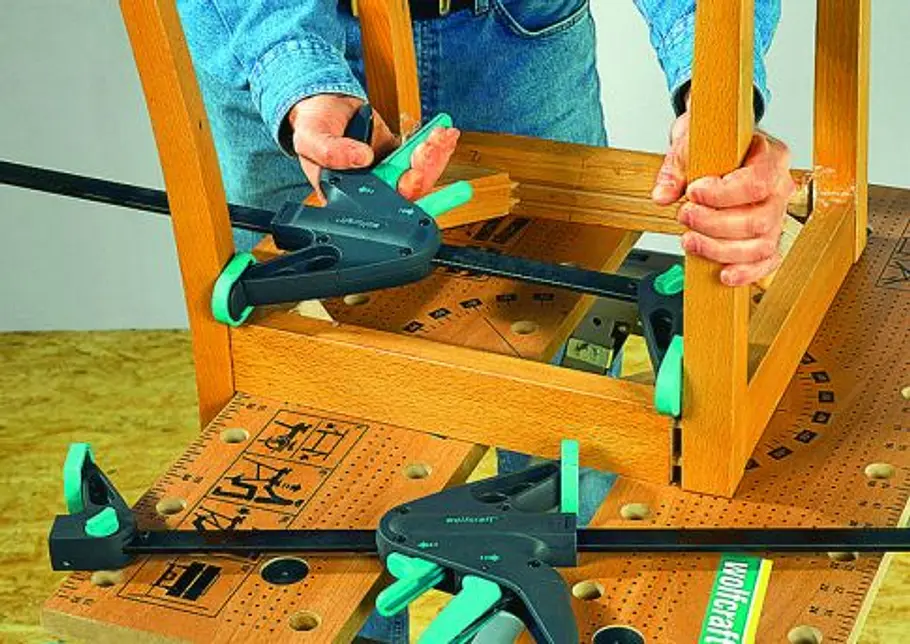 Stuhl reparieren Stuhl reparieren