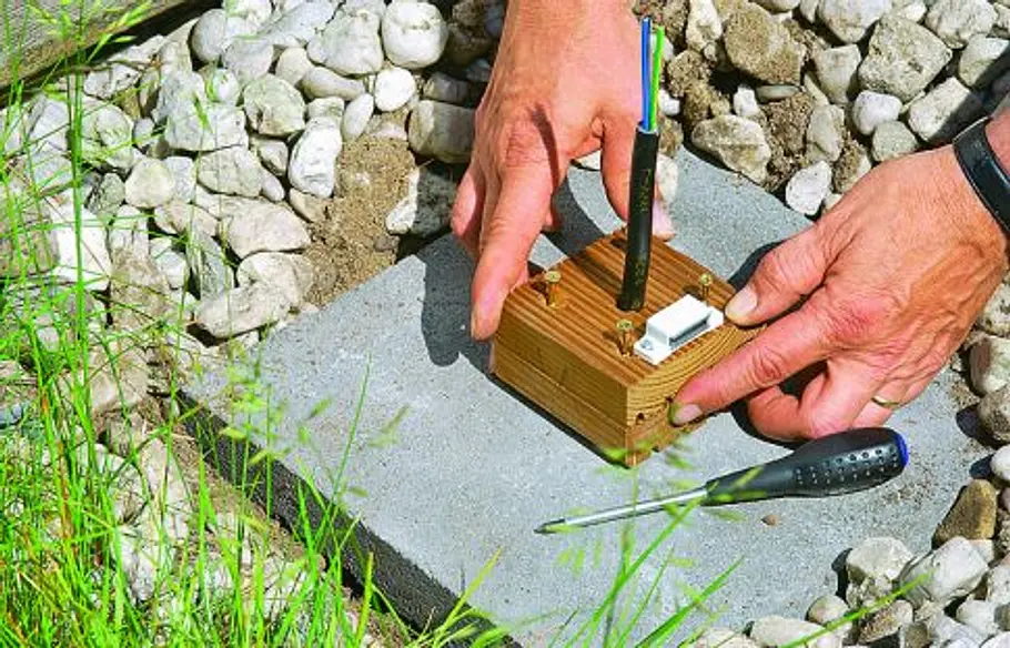 Gartensteckdose bauen Garten-Steckdose