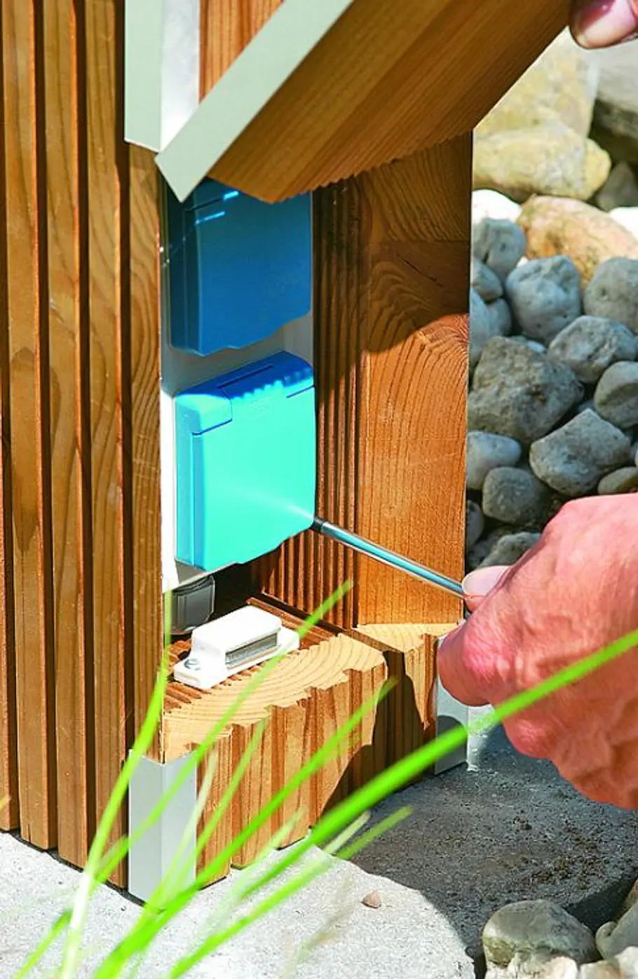 Gartensteckdose bauen Garten-Steckdose