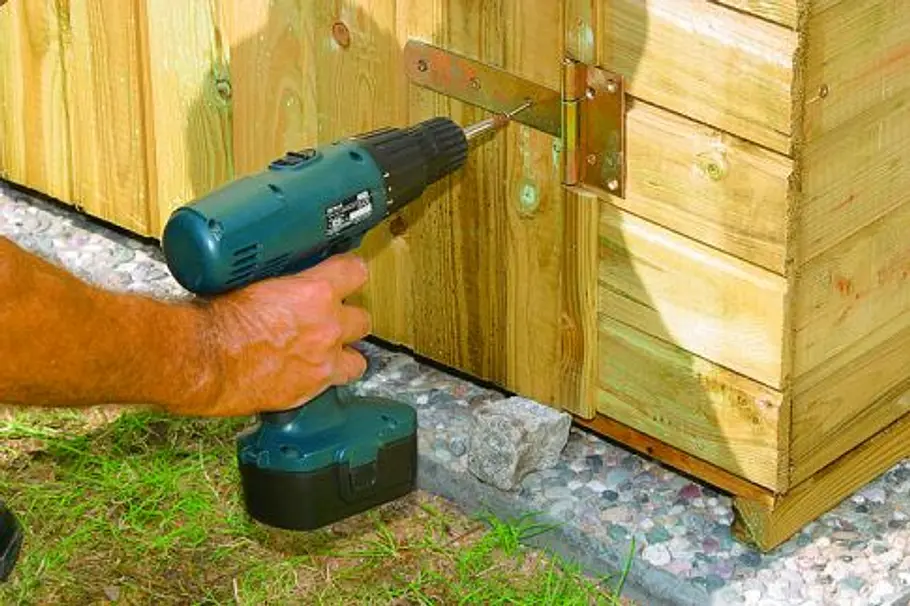 Geräteschuppen bauen: Schritt 18 von 21 Geräteschuppen
