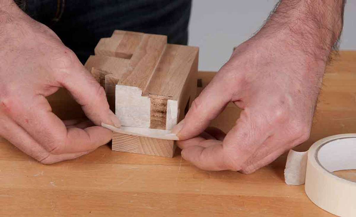 3D Puzzle: Stoßkanten ankleben