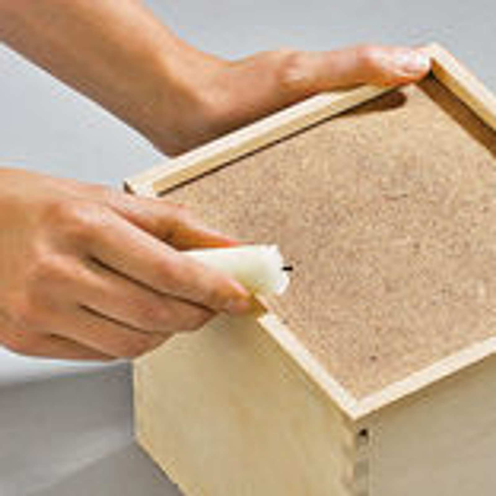 Holzschublade klemmt – so gleitet Holz auf Holz
