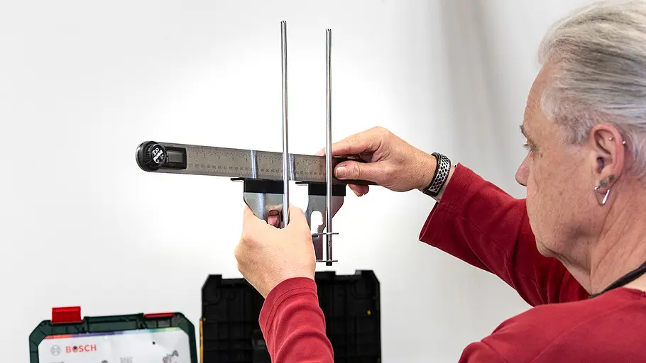 Akku-Oberfräsen_Test Akku-Oberfräsen Präzisionskontrolle