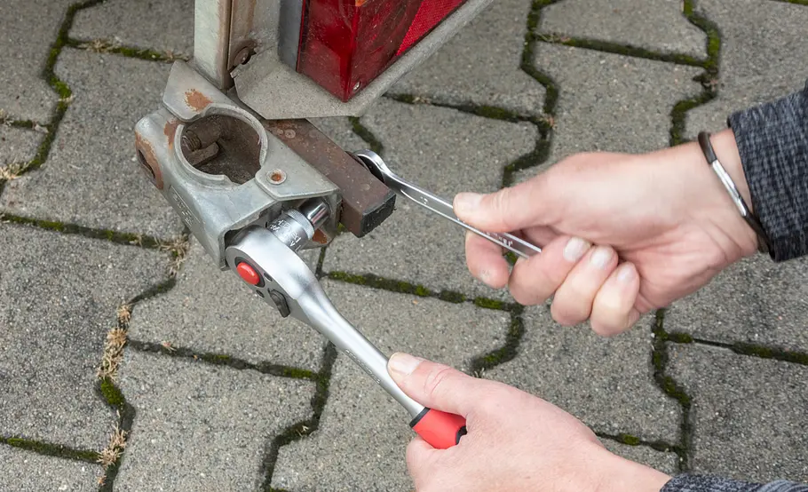 Anhänger-Chassis reparieren