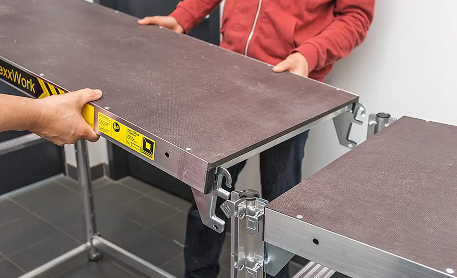 Arbeitsgerüst von Günzburger Steigtechnik Günzburger-Arbeitsbühne