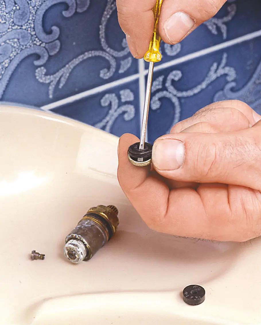Dichtung tauschen: Schritt 3 von 6 Wasserhahn: Dichtung austauschen