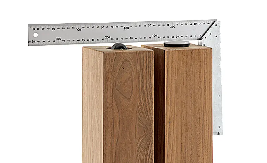 Ausziehbaren Esstisch bauen Möbelgleiter montieren