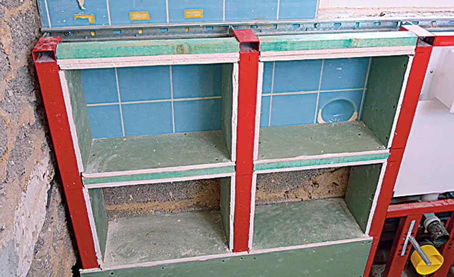 Bad-Ablage bauen: Schritt 15 von 24 Regal-Decke schließen