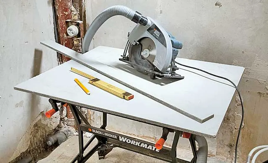 Decke mit Einbauspots: Schritt 5 von 15 Zementbauplatten schneiden