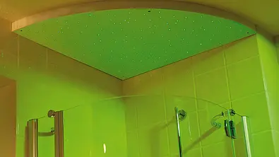 LED-Lichtdecke aus Glasfasern