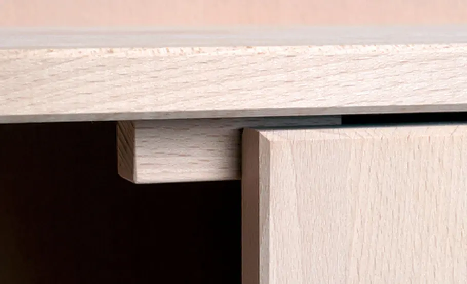 Badschrank hoch Badschrank: Türen einsetzen