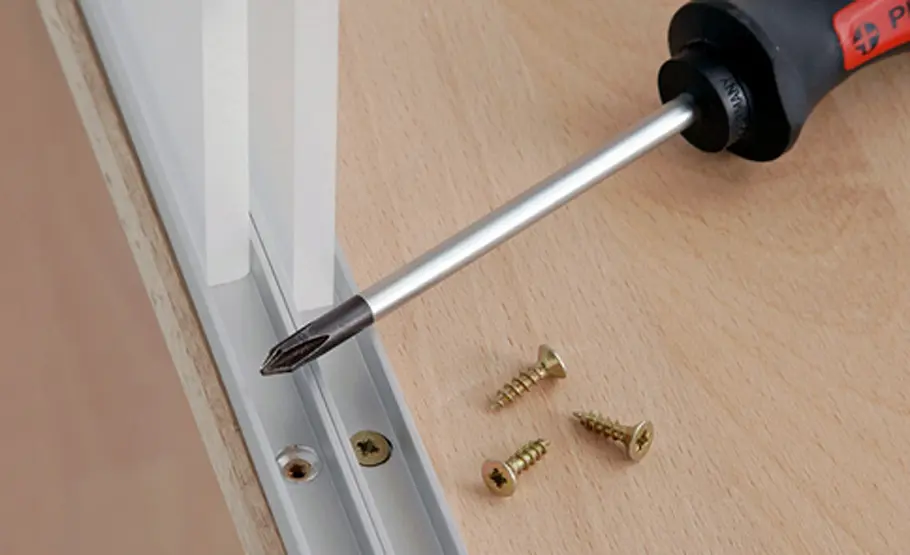 Badschrank hoch Badschrank: vordere Schiebetür
