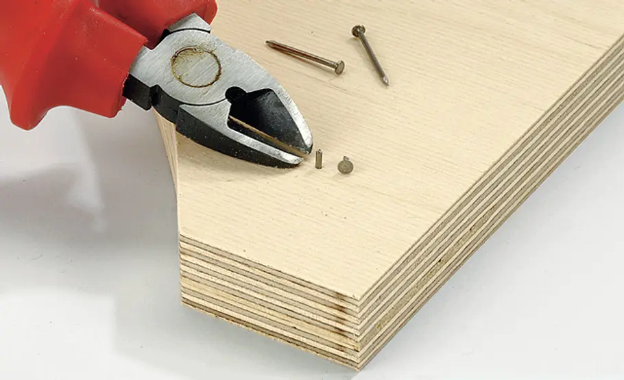 Leuchtturm bauen: Korpus Nageltrick
