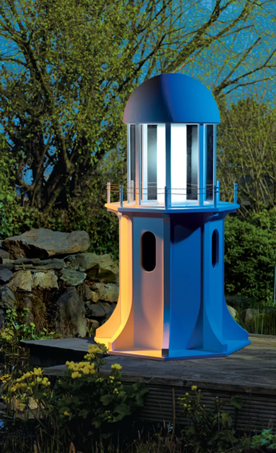 Leuchtturm bauen Garten-Leuchtturm bei Nacht