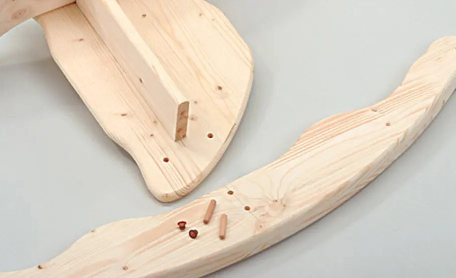 Bauplan: Schaukel-Delphin Schaukel-Delphin: Trittbrett