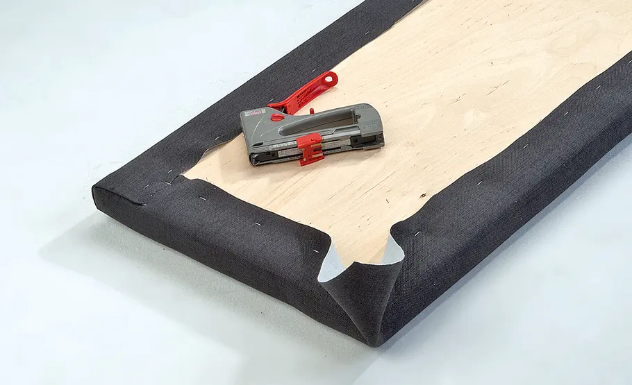 Polster-Betthaupt bauen: Schritt 11 von 13 Betthaupt