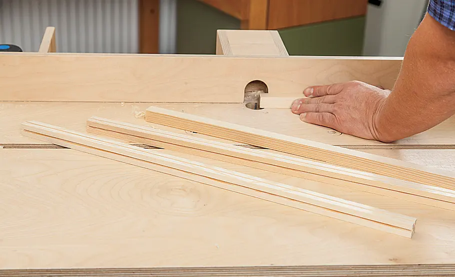 Weihnachtspyramide bauen Bauplan: Weihnachts-Karussell