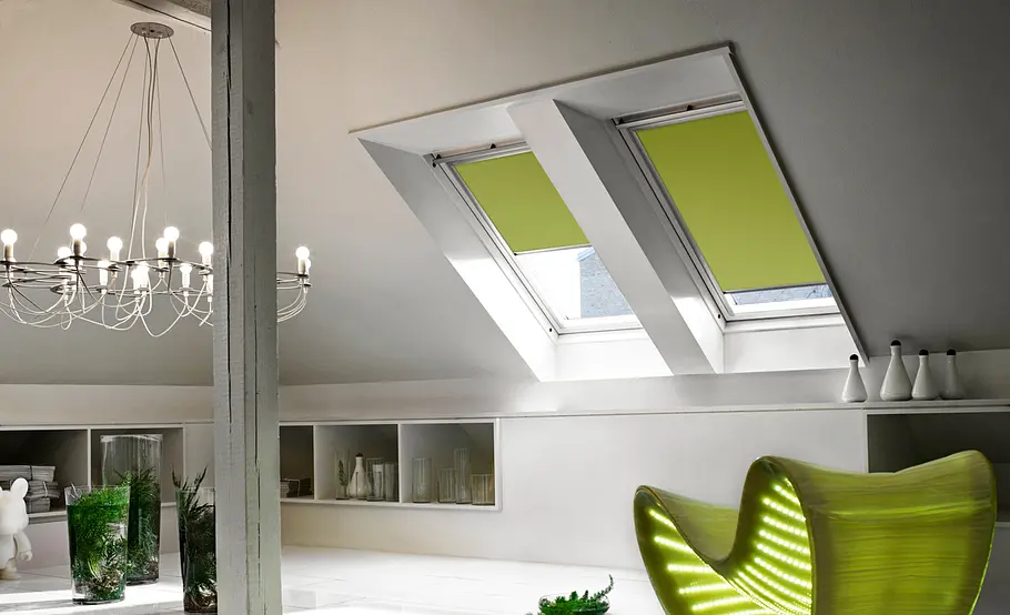 Velux Dachfenster mit Verdunkelungsrollo einbauen