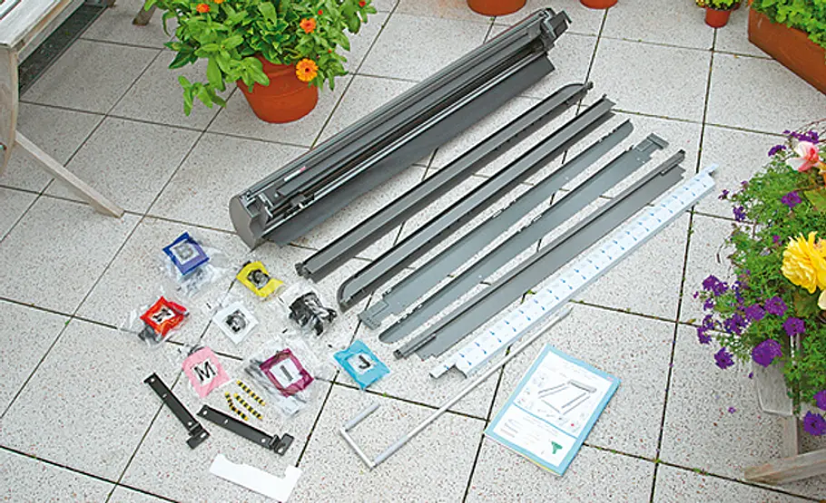 Dachfenster-Rollladen nachrüsten: Schritt 3 von 19 Bausatz Rollladen