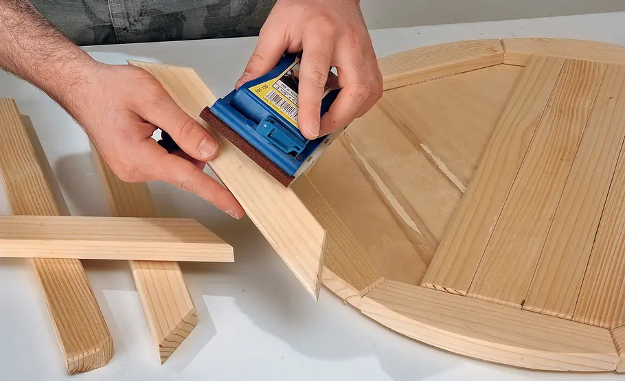 Drehteller selber bauen Drehteller: Teile schleifen