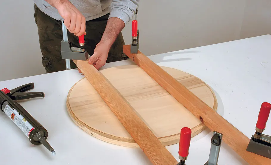 Drehteller selber bauen Drehteller: Grundplatte fixieren