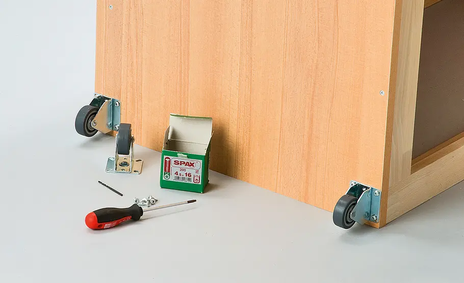 Drempelschrank bauen: Schritt 19 von 25 Kniestockregal bauen