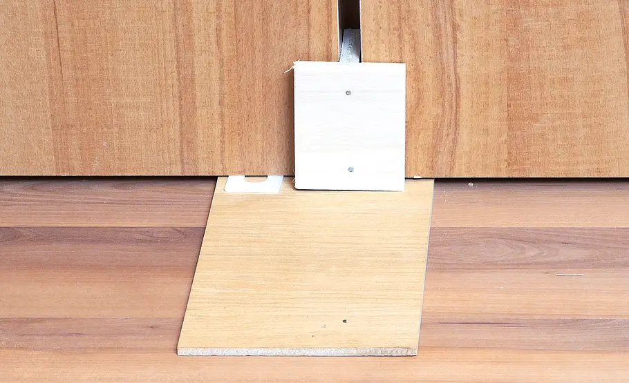 Drempelregal einbauen: Schritt 5 von 16 Drempelschrank bauen