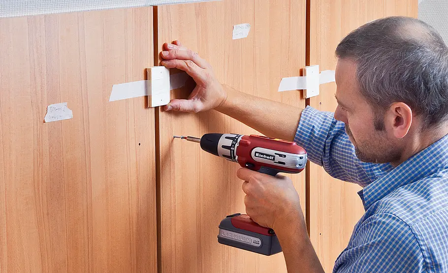 Drempelregal einbauen: Schritt 8 von 16 Drempelschrank bauen