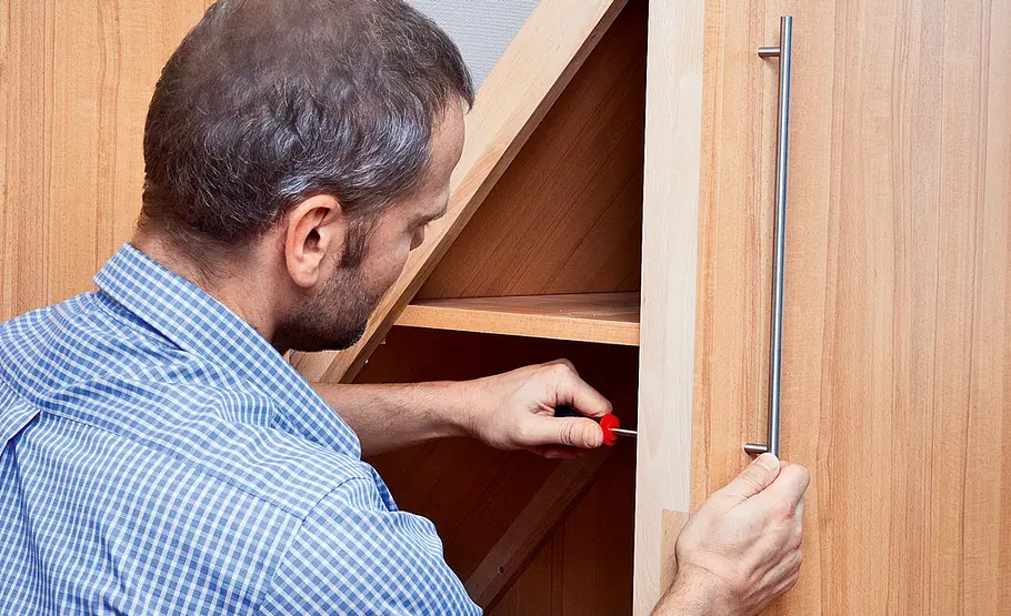 Drempelregal einbauen: Schritt 10 von 16 Drempelschrank bauen