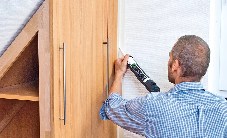 Drempelregal einbauen: Schritt 16 von 16 Drempelschrank bauen