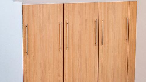 Kniestock: Drempelschrank bauen