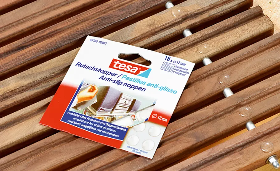 Badvorleger aus Holz Badvorleger: Rutsch-Stopp aufkleben