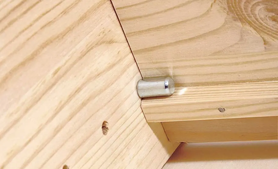 Eckgarderobe Eckgarderobe: Lochreihen
