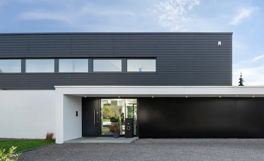 Einfamilienhaus mit CEDRAL-LAP-Fassade Faserzement-Fassadenplatten