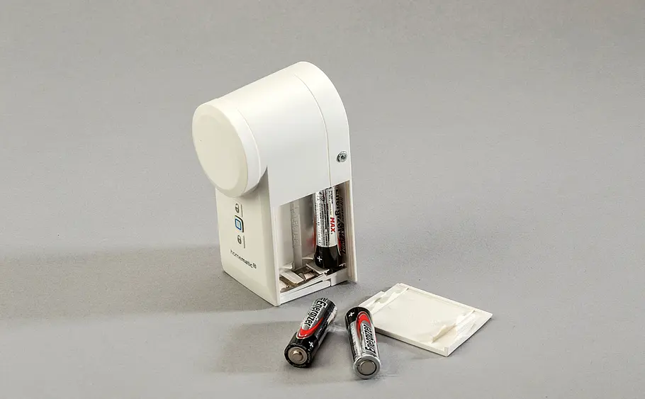 Elektronisches Türschloss mit Batterien