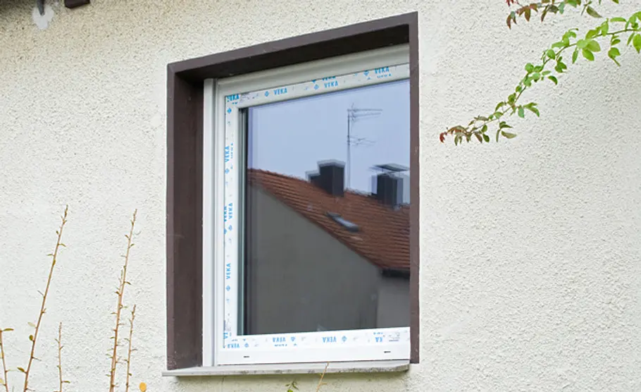 Fenstertausch: Schritt 15 von 16 (08:55) Glashalteleisten anbringen
