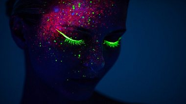 Fluoreszierende Farbe - Foto: iStock/miljko