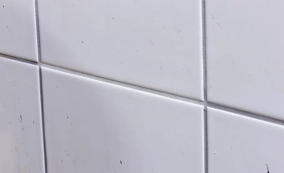 Fugen reinigen Fugenreiniger