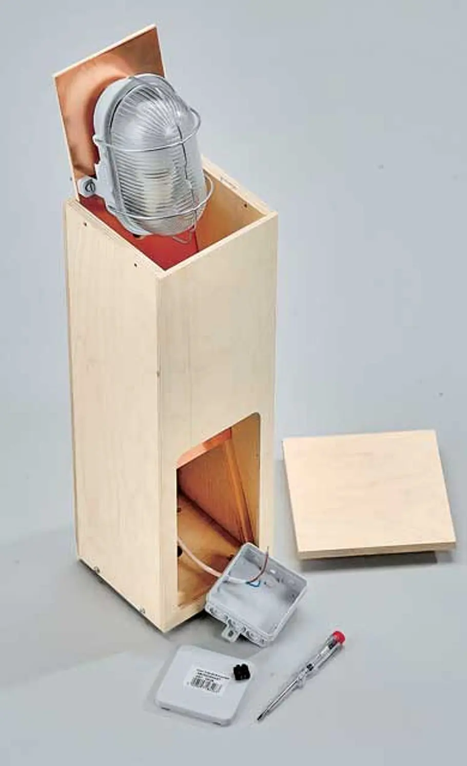 Lampenfassung einbauen