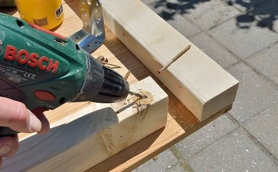 Gartentisch aus Leimholz bauen