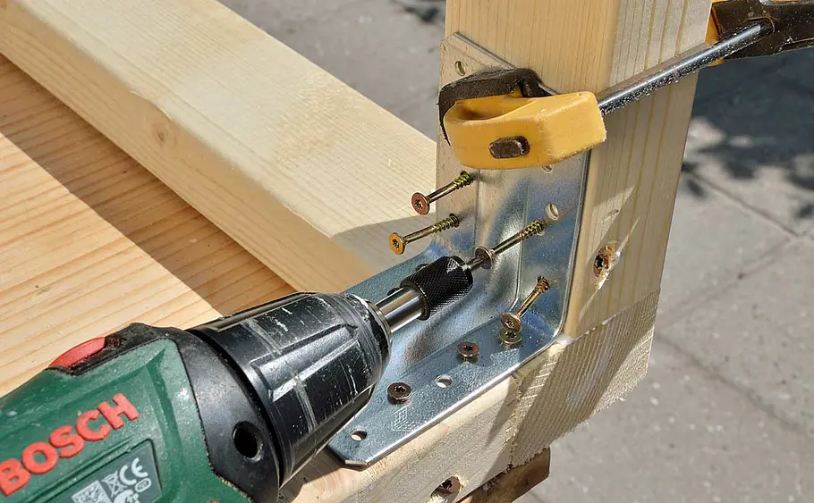 Gartentisch aus Leimholz bauen