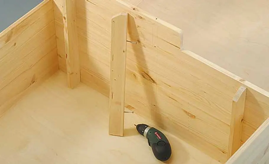 Holz-Geräteschuppen: Schritt 12 von 26 Geräteschuppen aus Holz