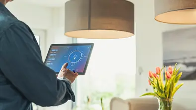 WLAN-Steckdose: Mit diesen Modellen gelingt der Einstieg ins Smart Home - Foto: Getty Images / Westend61 / PR WLAN-Steckdose: Mit diesen Modellen gelingt der Einstieg ins Smart Home - Foto: Getty Images / Westend61 / PR