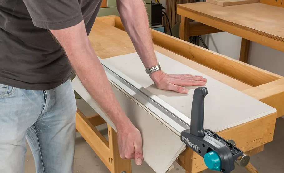 Gipsplatten schneiden Gipskartonschneider