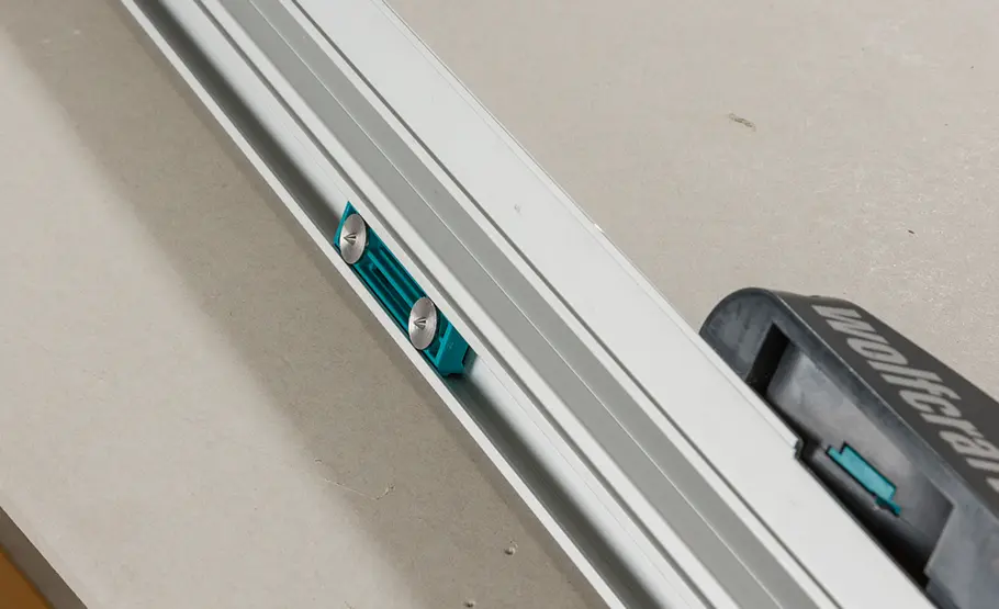 Gipsplatten schneiden Gipskartonschneider